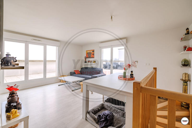 Appartement - 80 m² - 4 pièces