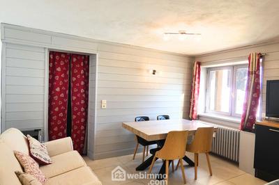 Appartement - 103 m² - 5 pièces
