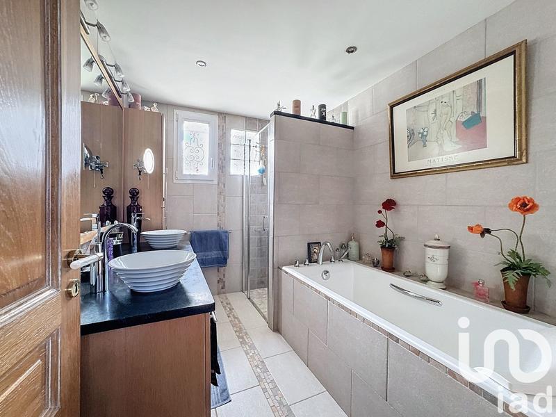 Maison - 191 m² - 5 pièces