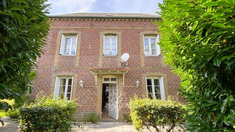 Maison - 160 m² - 8 pièces