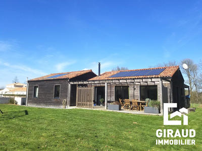 Maison - 92 m² - 4 pièces