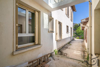 Maison - 175 m² - 7 pièces