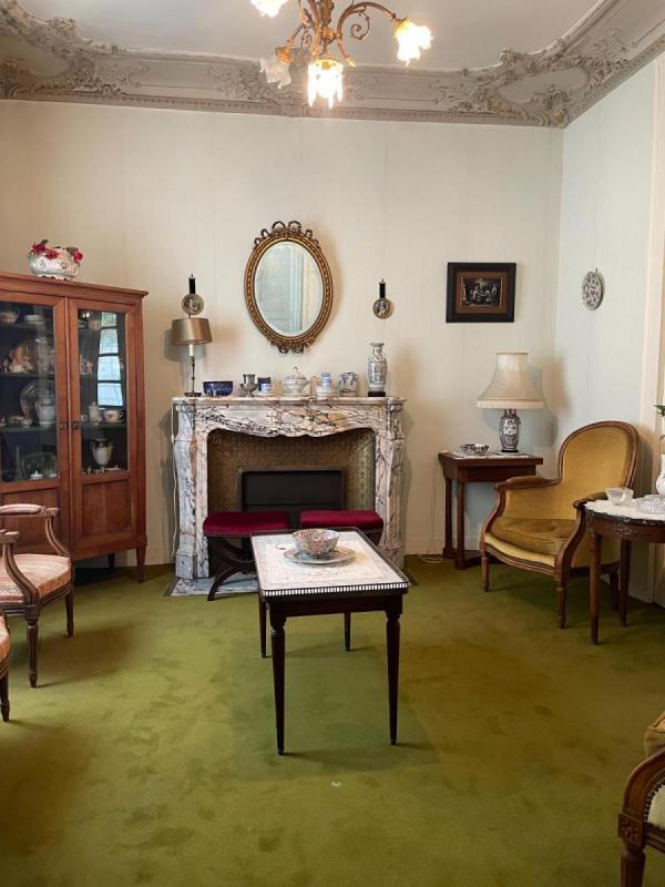 Propriété - 222 m² - 9 pièces