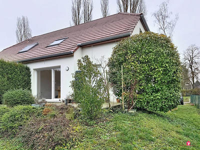 Maison - 101 m² - 5 pièces