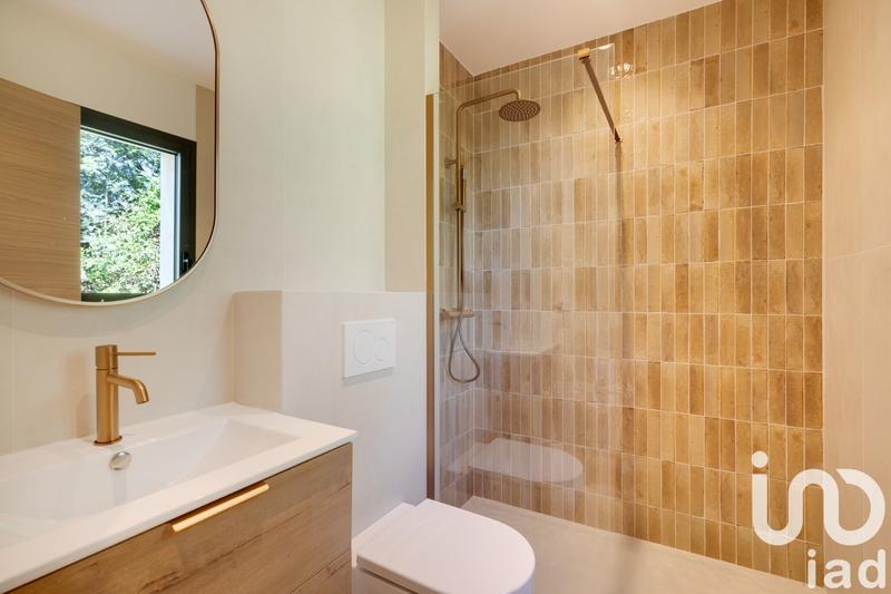 Maison de maîtres - 200 m² - 8 pièces