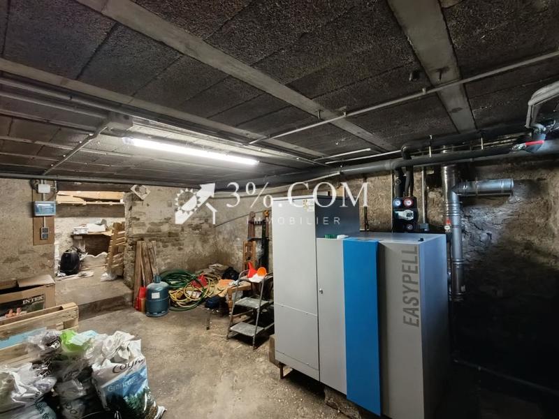 Maison de village - 130 m² - 9 pièces