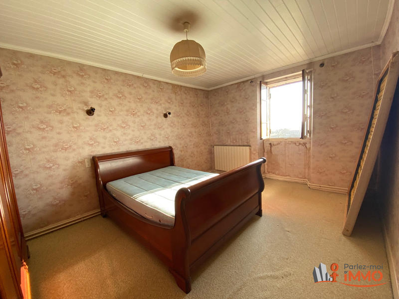 Maison - 166 m² - 9 pièces