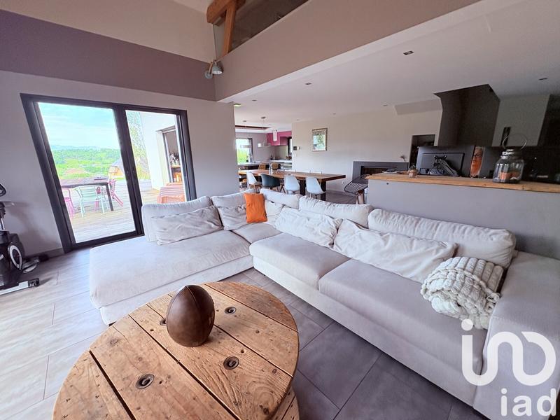 Maison - 165 m² - 5 pièces