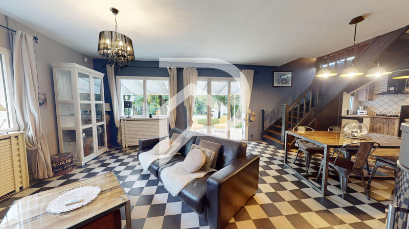 Maison - 120 m² - 5 pièces