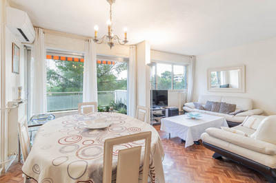 Appartement - 95 m² - 5 pièces