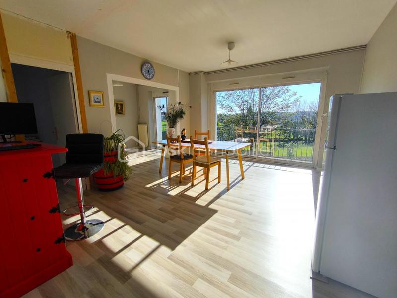 Propriété - 200 m² - 7 pièces