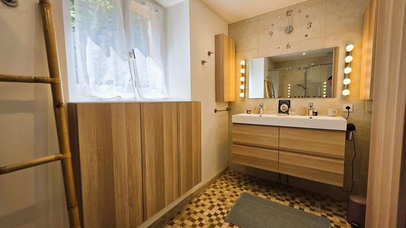 Maison - 315 m² - 10 pièces