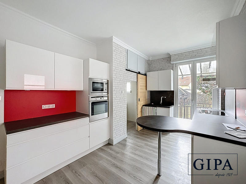 Maison ancienne - 183 m² - 7 pièces