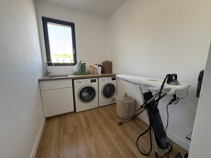 Maison - 181 m² - 6 pièces