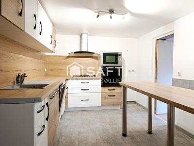 Maison - 150 m² - 8 pièces