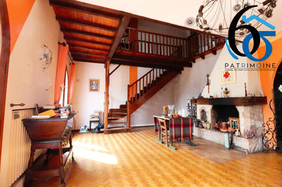 Maison - 130 m² - 7 pièces