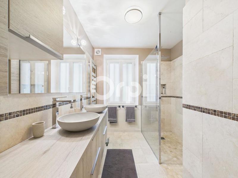 Villa - 172 m² - 6 pièces