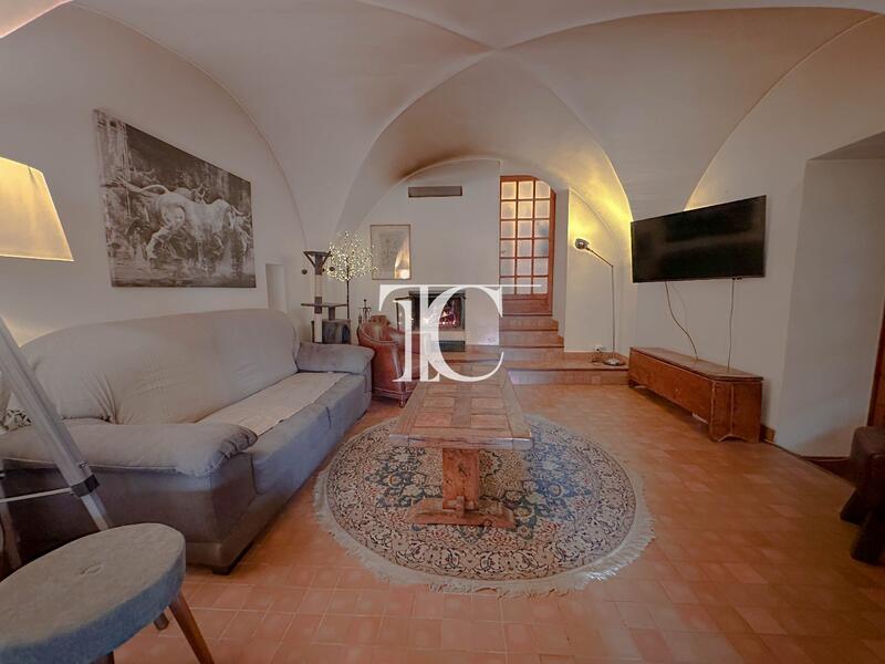 Propriété - 152 m² - 7 pièces