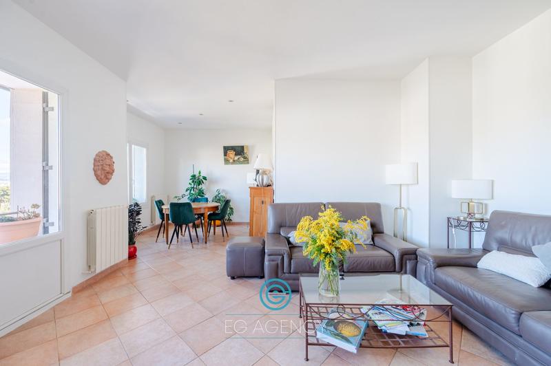 Appartement - 103 m² - 4 pièces