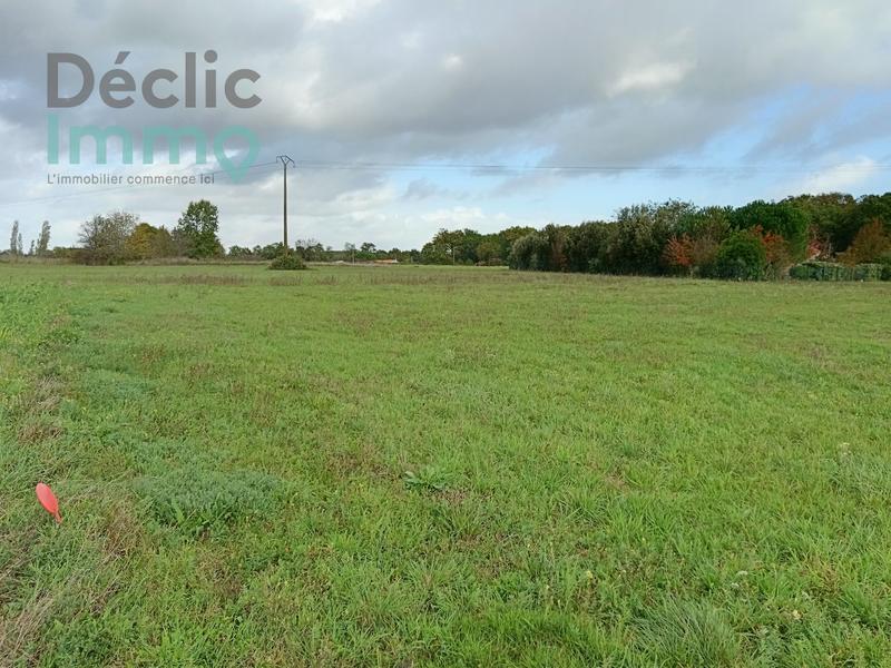 Terrain constructible - 893 m²