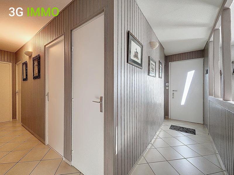 Villa - 90 m² - 5 pièces