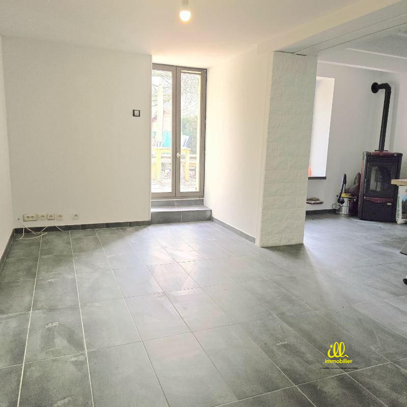 Maison - 96 m² - 5 pièces