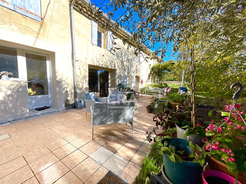 Maison - 213 m² - 8 pièces