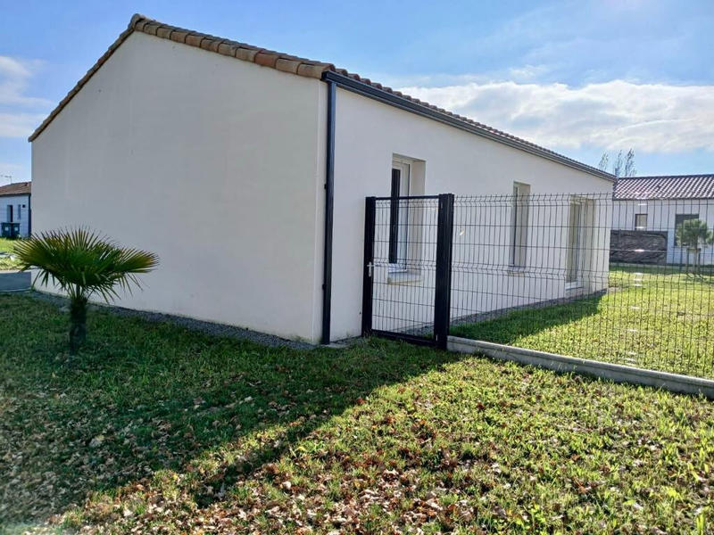 Maison - 80 m² - 4 pièces
