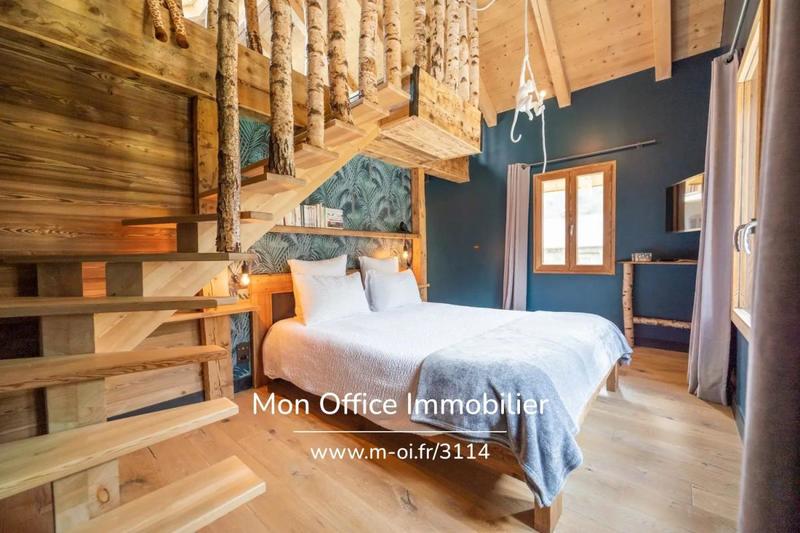 Châlet - 413 m² - 8 pièces