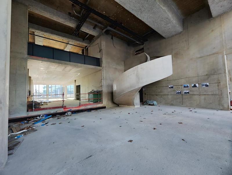 Bureau - 750 m² - 3 pièces