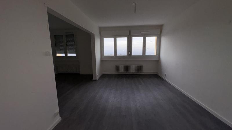 Appartement - 94 m² - 5 pièces