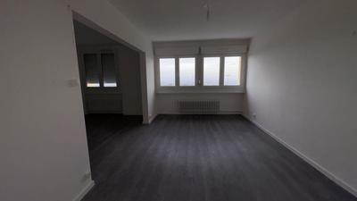 Appartement - 94 m² - 5 pièces