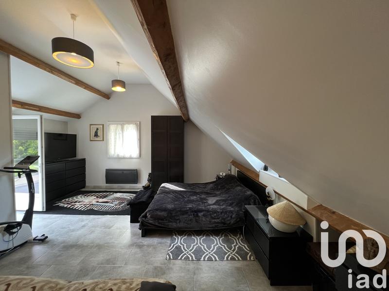 Maison - 200 m² - 10 pièces