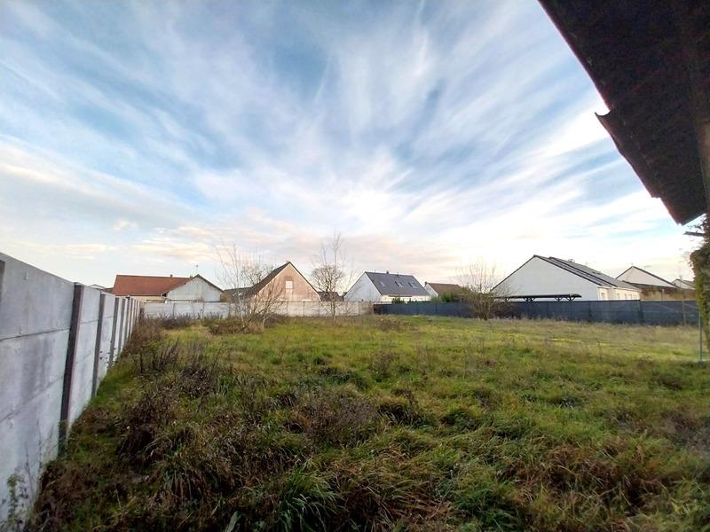 Terrain constructible - 897 m²