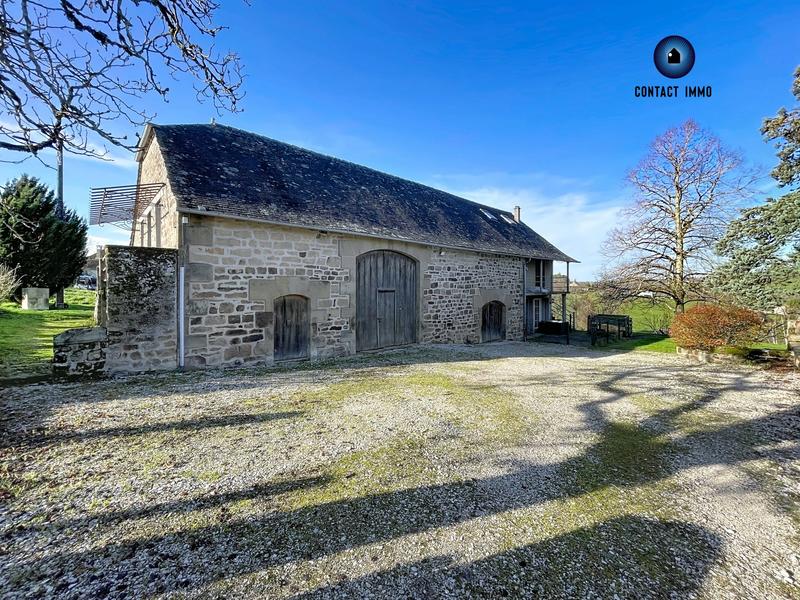 Maison - 210 m² - 10 pièces