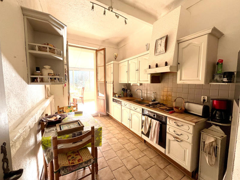 Appartement - 104 m² - 5 pièces