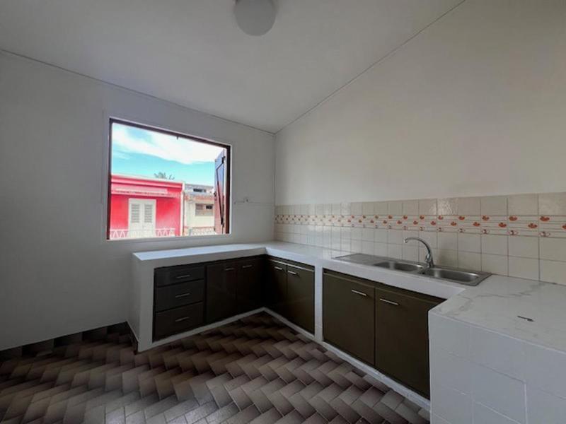 Appartement - 90 m² - 4 pièces