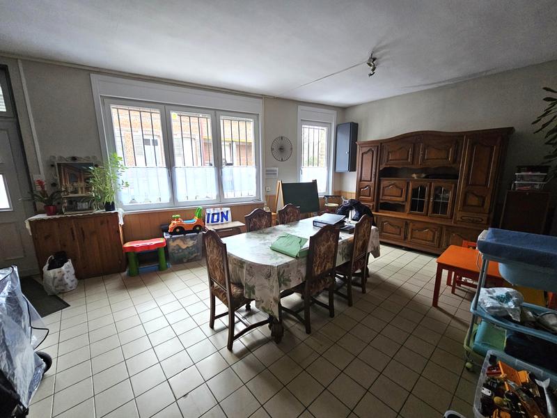 Maison - 141 m² - 5 pièces