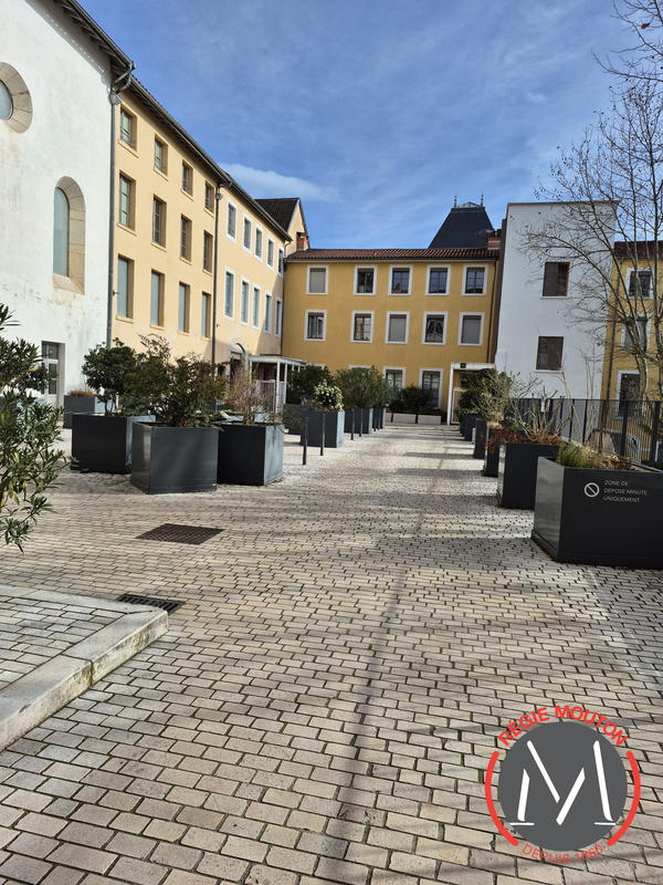 Appartement - 135 m² - 3 pièces