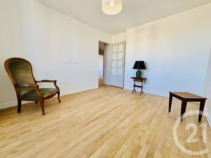 Appartement - 88 m² - 4 pièces