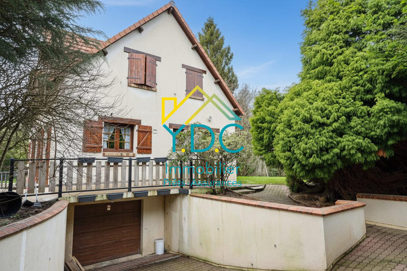 Maison traditionnelle - 109 m² - 5 pièces