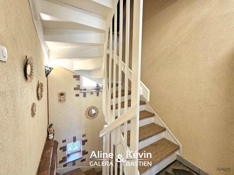 Maison - 102 m² - 4 pièces