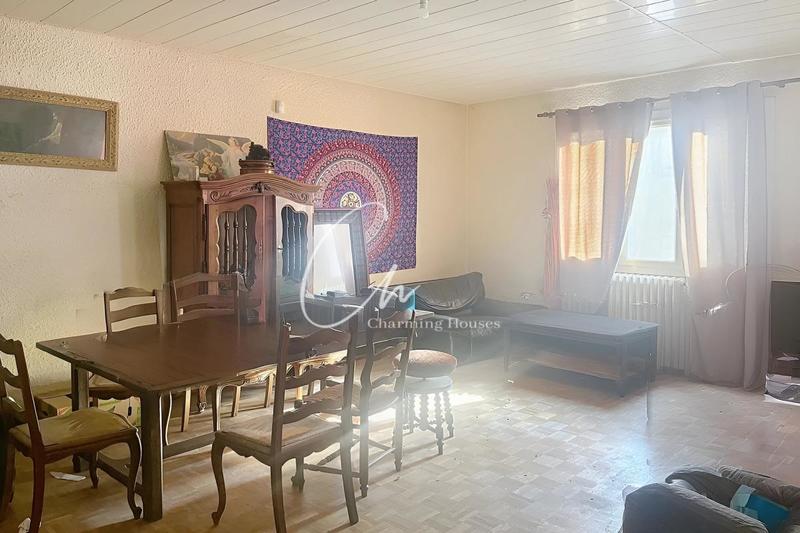 Appartement - 212 m² - 8 pièces