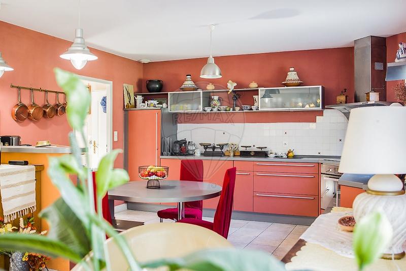 Propriété - 262 m² - 10 pièces