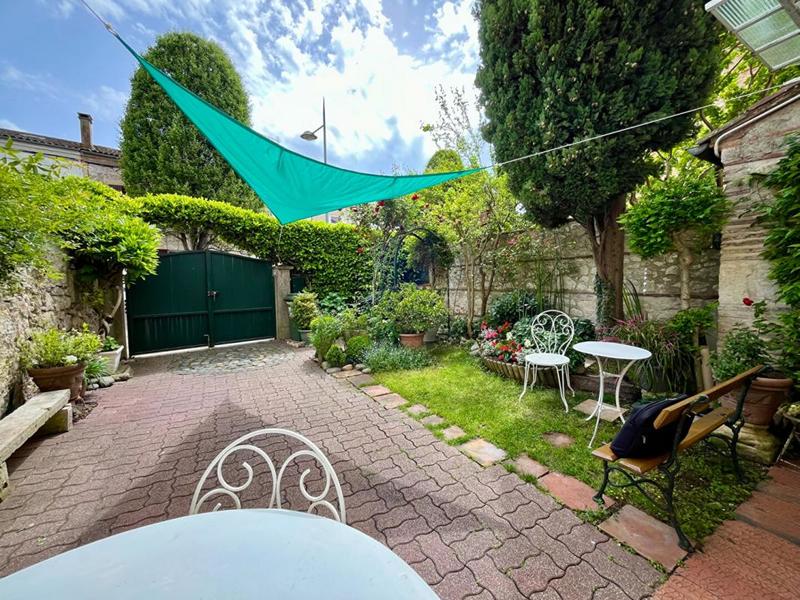 Maison - 94 m² - 4 pièces