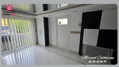 Maison - 150 m² - 6 pièces