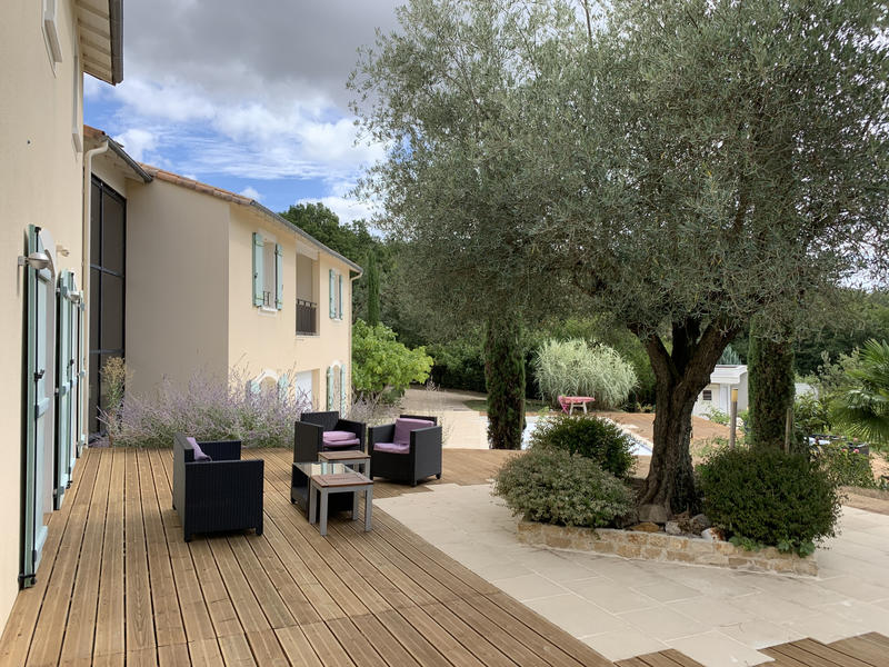 Villa - 463 m² - 13 pièces