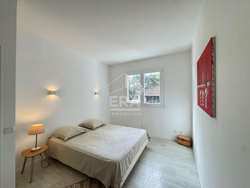 Maison - 200 m² - 8 pièces