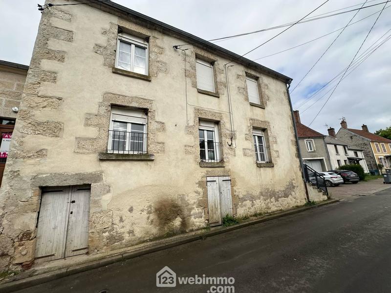 Maison - 306 m² - 13 pièces