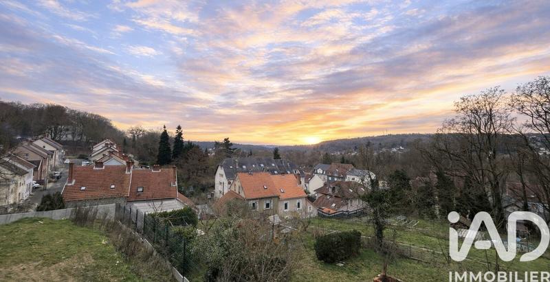 Maison - 226 m² - 8 pièces